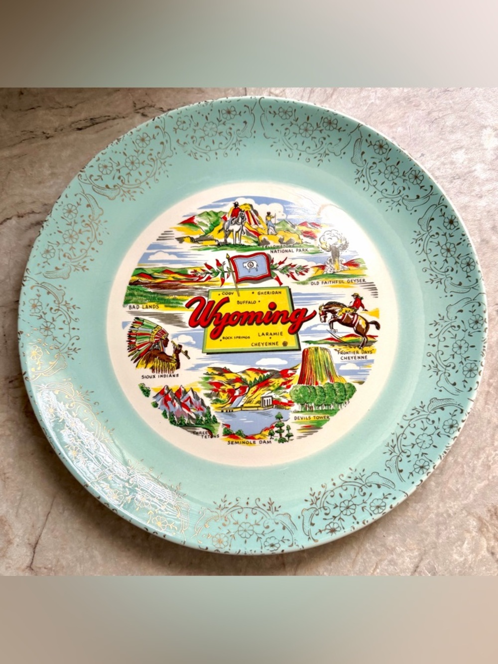 Wyoming 10 1/4" Souvenir Plate Cowboy Native American Devils Tower Old Faithful